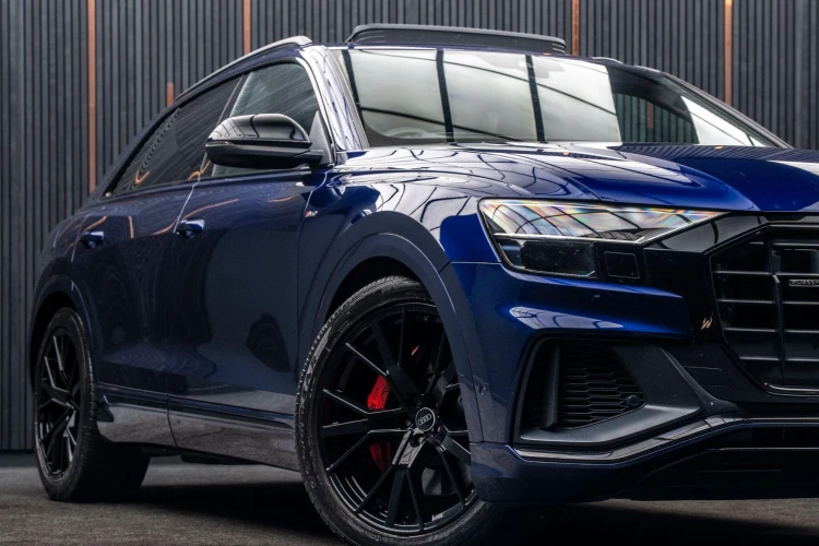 Vehicle Image 7