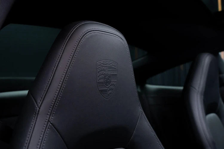 Vehicle Image 37