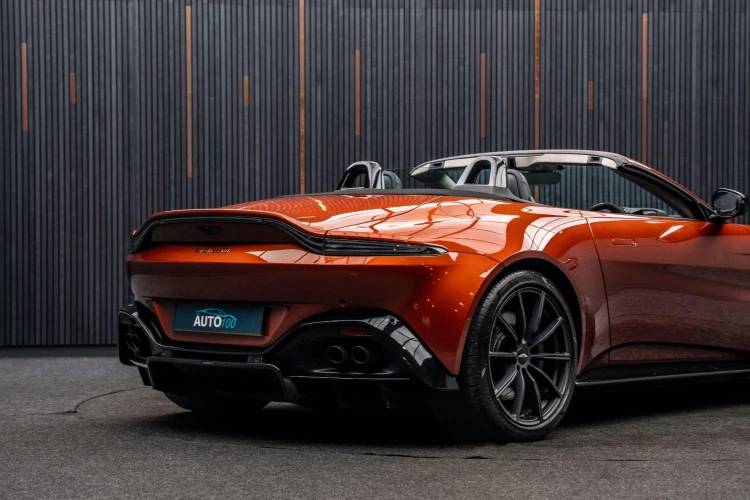 Vehicle Image 23