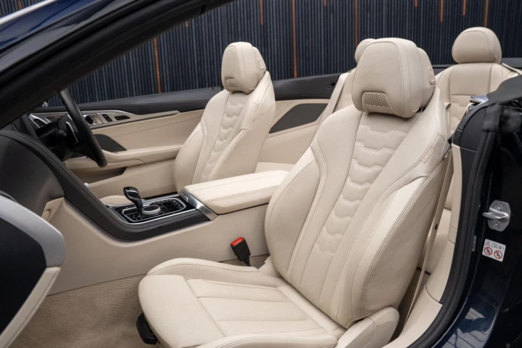 Vehicle Image 36
