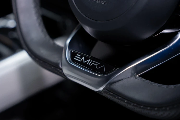 Vehicle Image 30