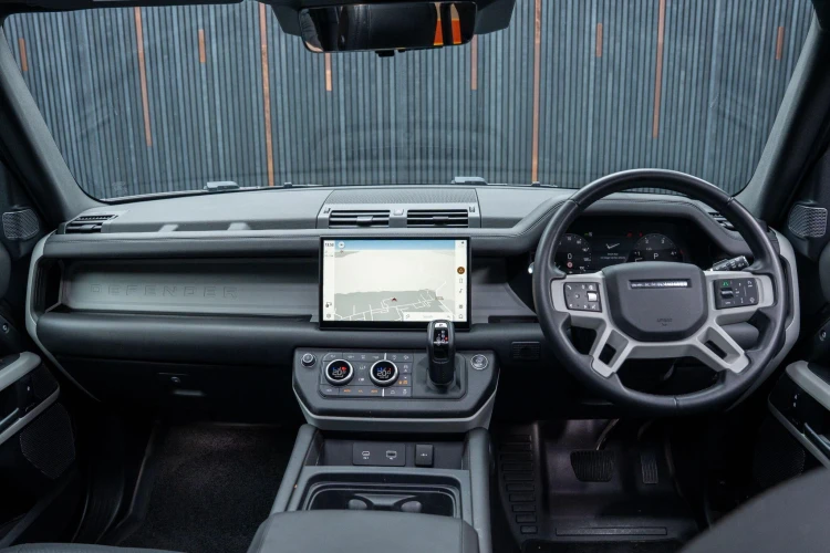 Vehicle Image 12