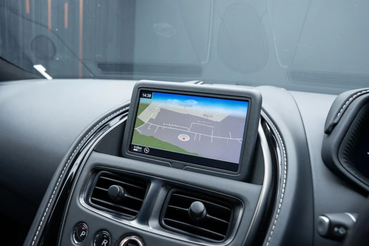 Vehicle Image 8