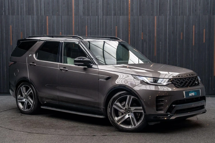 Vehicle Image 5
