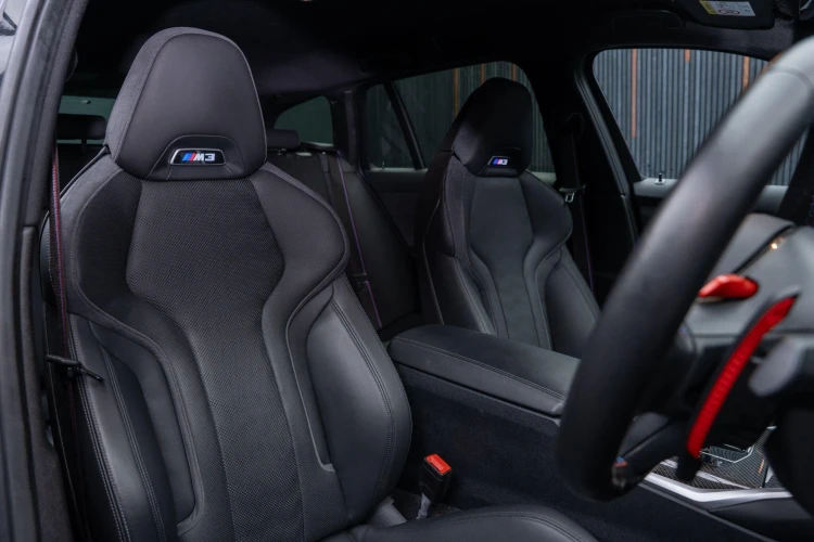 Vehicle Image 12