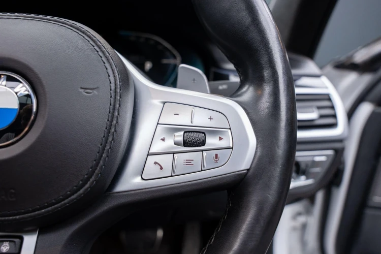 Vehicle Image 33