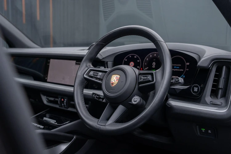 Vehicle Image 36