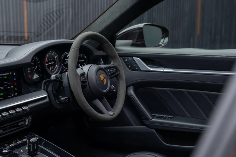 Vehicle Image 40