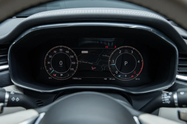 Vehicle Image 36