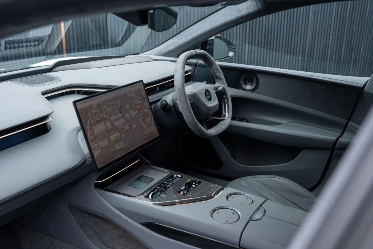 Vehicle Image 37