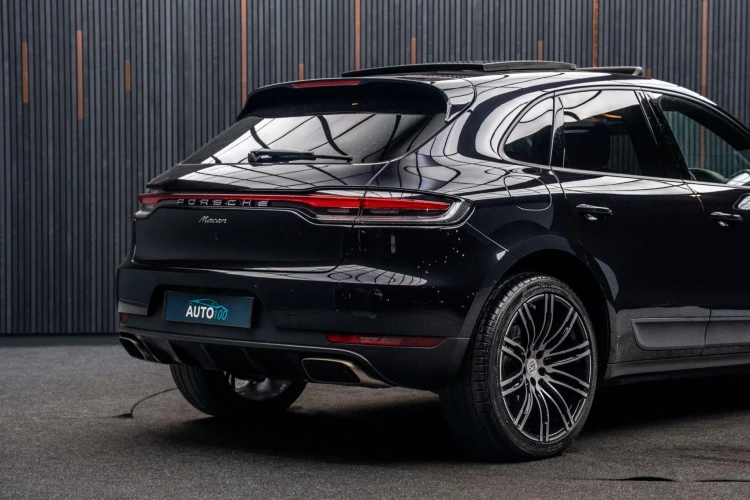Vehicle Image 20