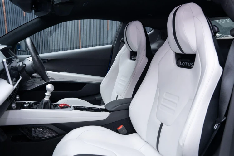 Vehicle Image 40