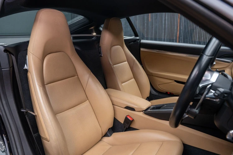 Vehicle Image 37