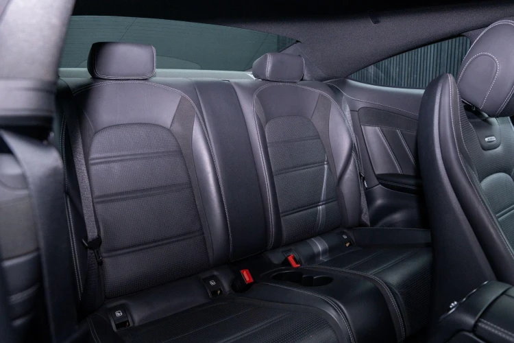 Vehicle Image 37