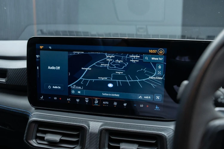 Vehicle Image 13