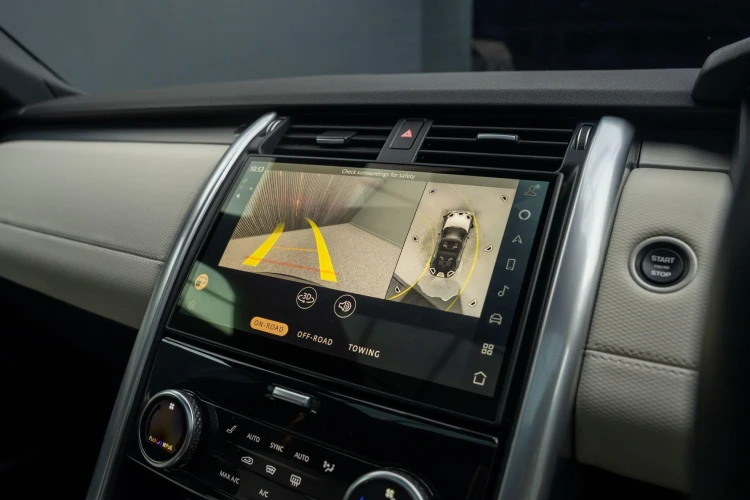 Vehicle Image 8