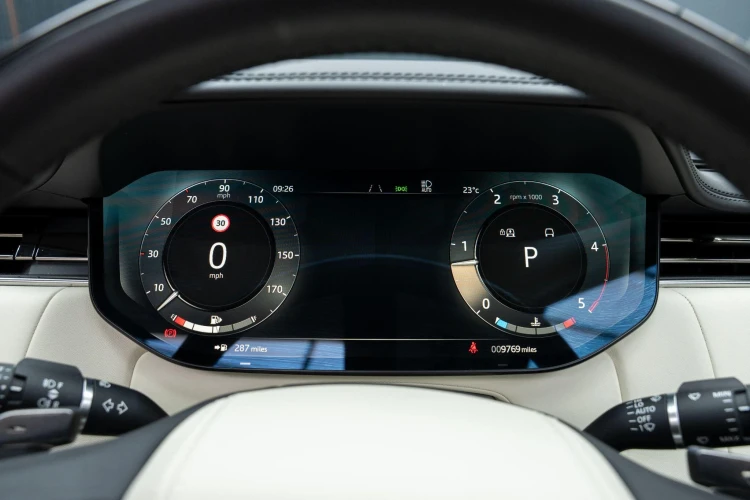Vehicle Image 35