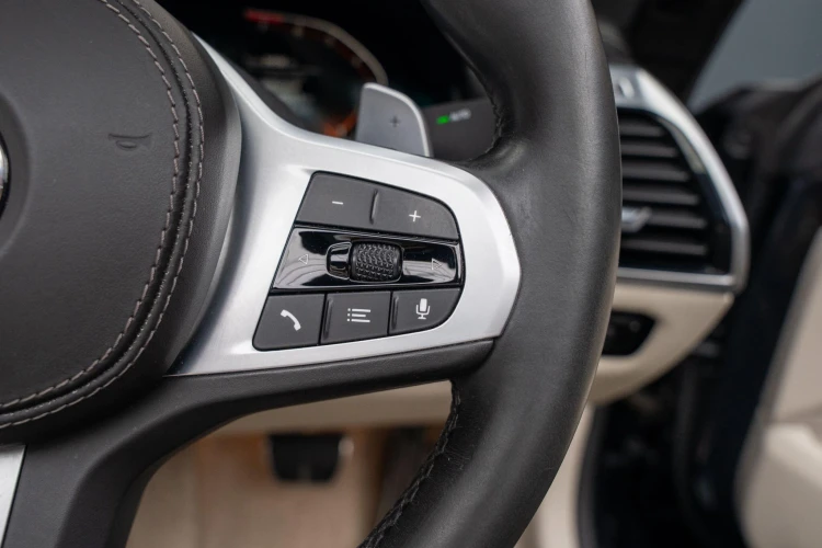 Vehicle Image 35