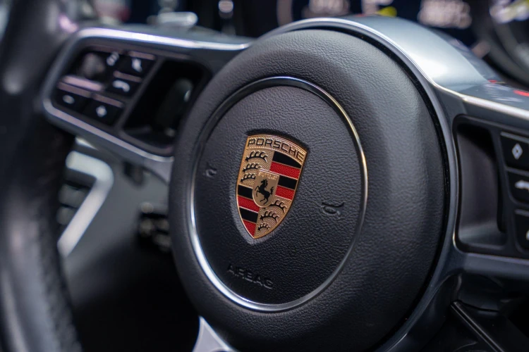 Vehicle Image 40