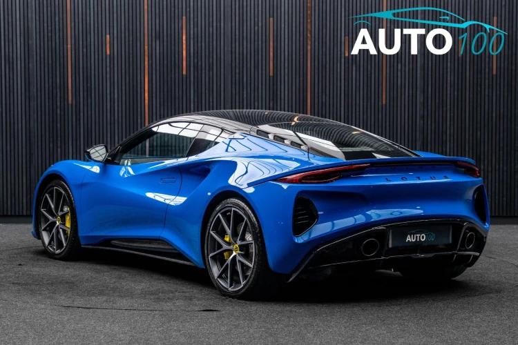 Vehicle Image 4