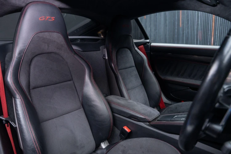 Vehicle Image 40