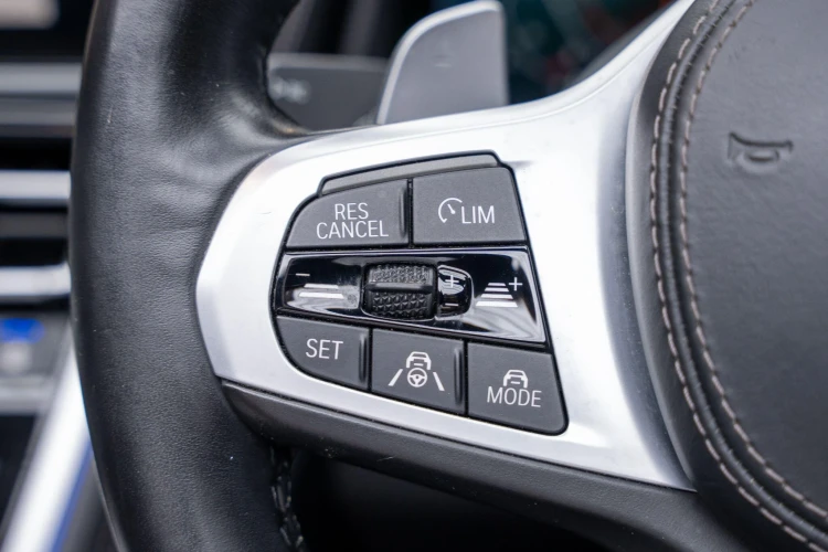 Vehicle Image 33