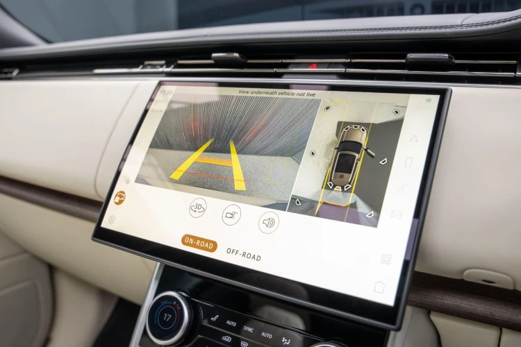 Vehicle Image 8