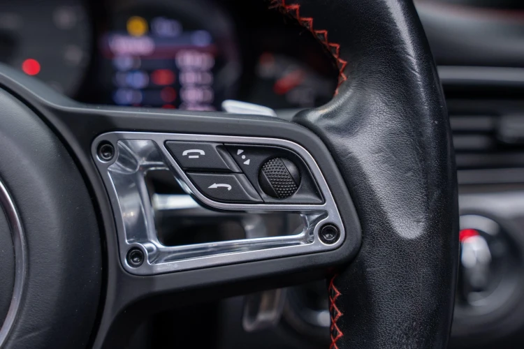 Vehicle Image 31