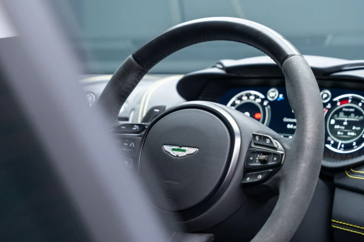 Vehicle Image 33