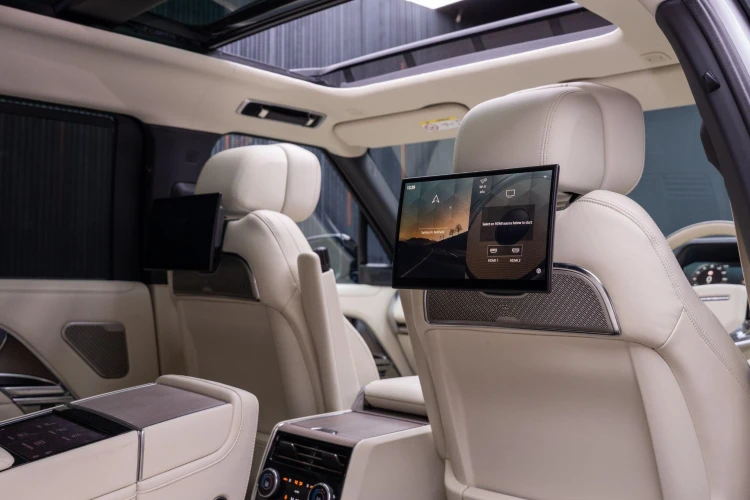 Vehicle Image 5