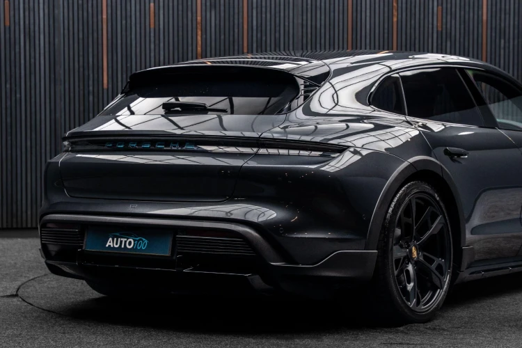 Vehicle Image 19