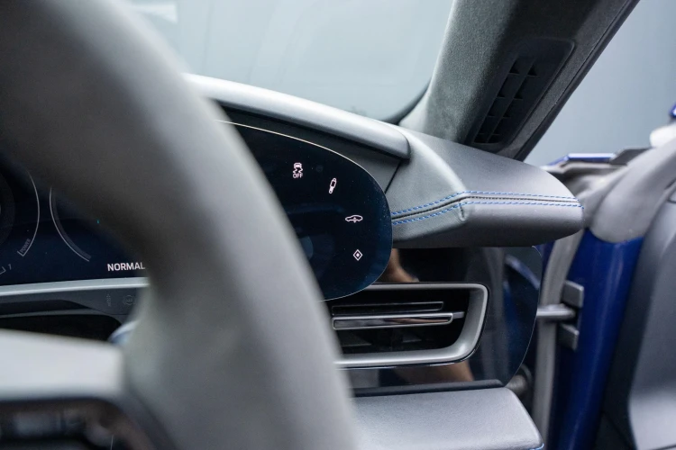 Vehicle Image 36