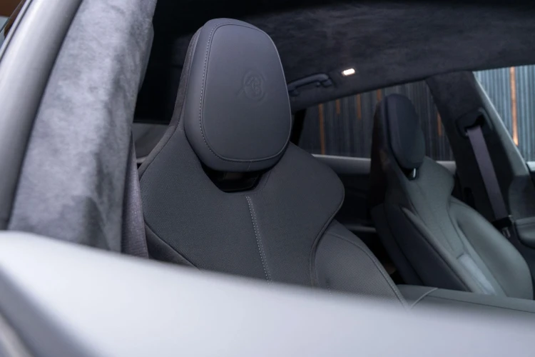 Vehicle Image 31