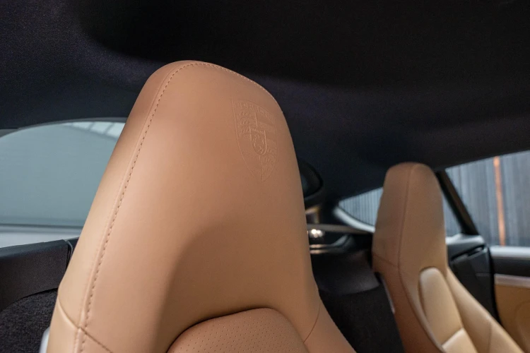 Vehicle Image 36