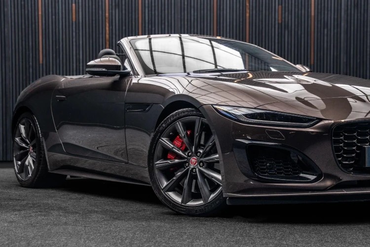 Vehicle Image 21