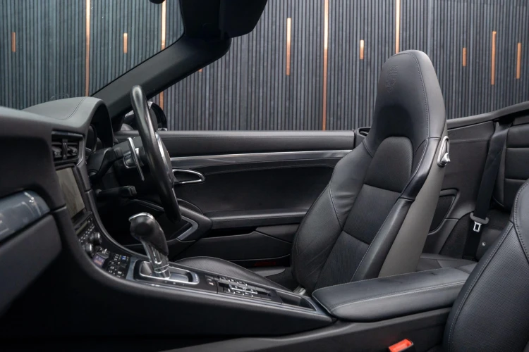Vehicle Image 36