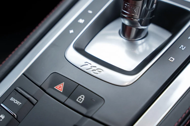 Vehicle Image 30