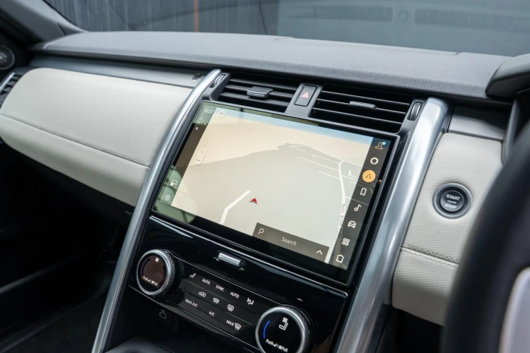 Vehicle Image 10