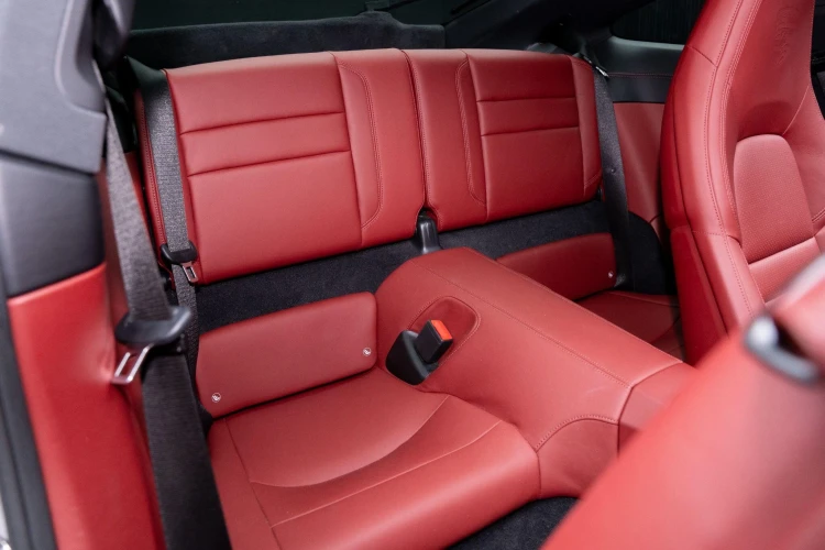 Vehicle Image 36