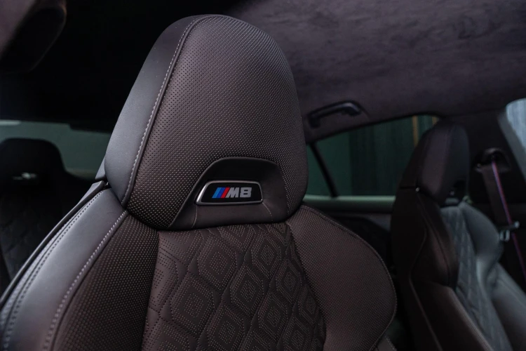 Vehicle Image 42