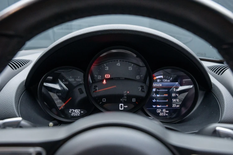 Vehicle Image 23