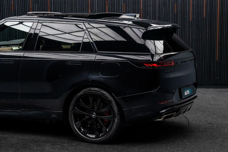 Vehicle Image 15