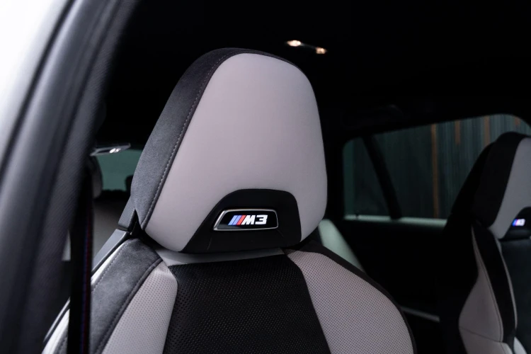 Vehicle Image 36