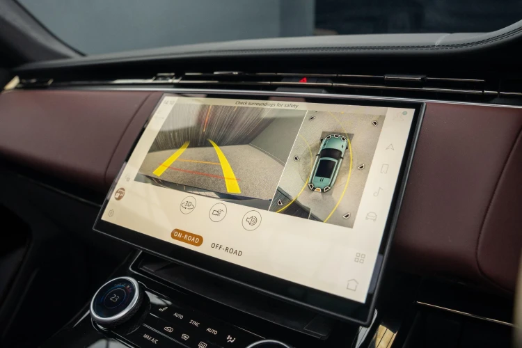 Vehicle Image 8