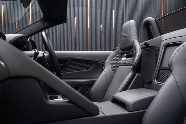 Vehicle Image 40