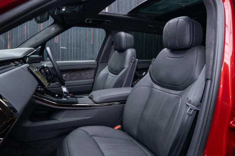 Vehicle Image 36