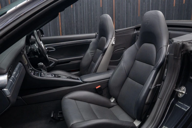 Vehicle Image 37