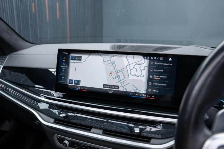 Vehicle Image 11