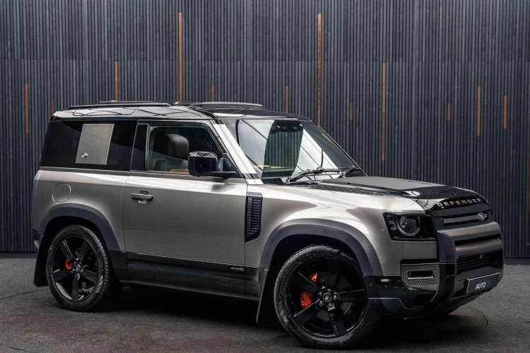 Vehicle Image 5