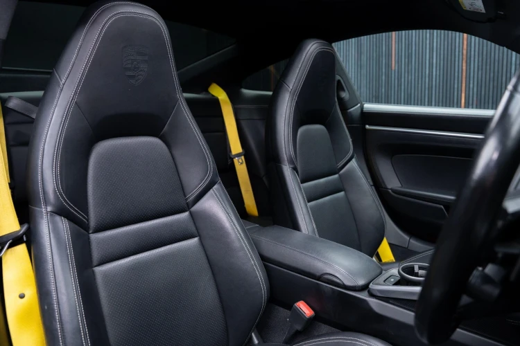 Vehicle Image 15